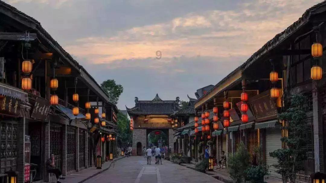 诗歌里的湖州作文可以怎么写?问答社区-专注解决问题,为你提供最佳答案